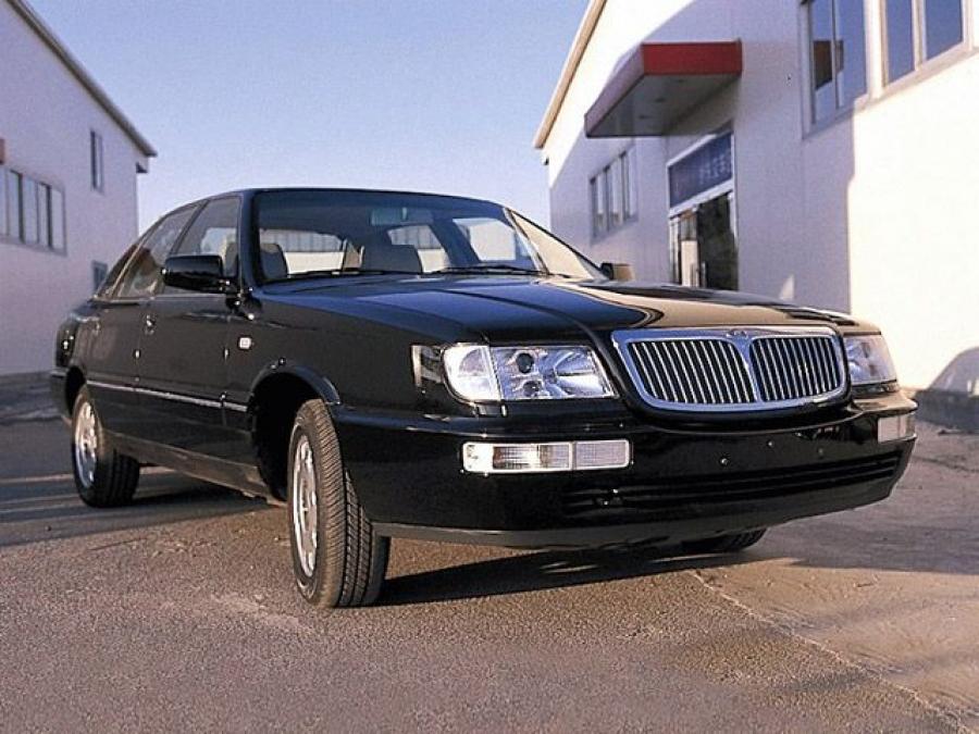 HongQi Shijixing фото моделей с 2000 года по наше время. VERcity